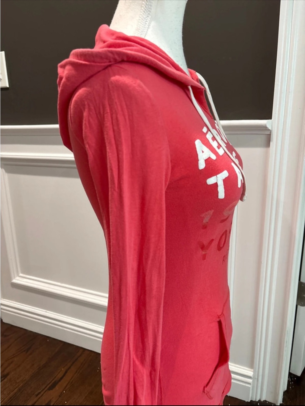 Aeropostale Coral Hooded Graphic Pullover - Picture 4 of 9